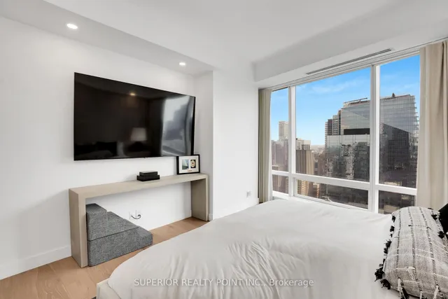 Additional image 14 of 180 University Ave Unit 4408