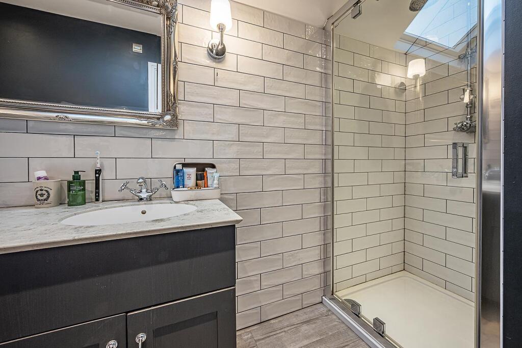 Additional image 22 of Milverton Road, Knowle