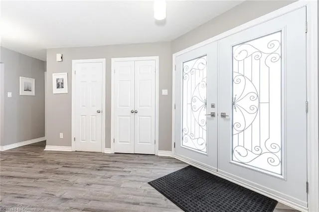 Additional image 4 of 20 Iris Cres