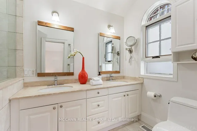 Additional image 18 of 133 Melrose Ave