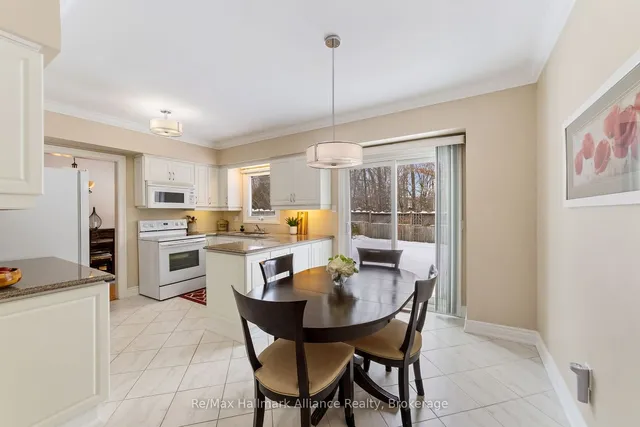 Additional image 13 of 416 Freeman Cres