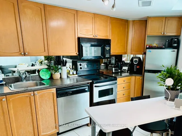 Additional image 4 of 231 Fort York Blvd Unit 1410