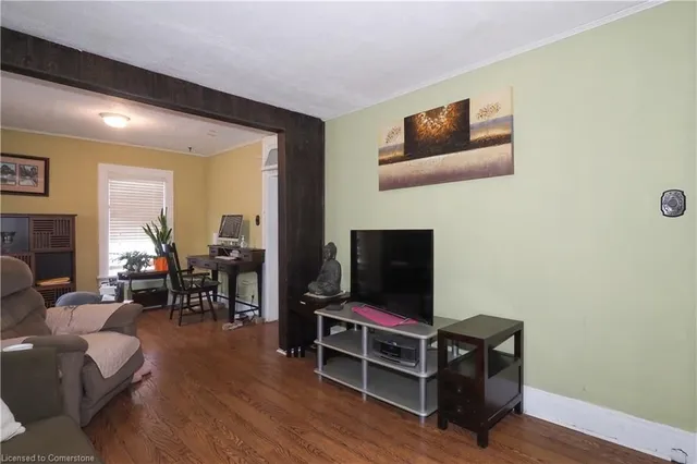 Additional image 15 of 66 Secord Ave