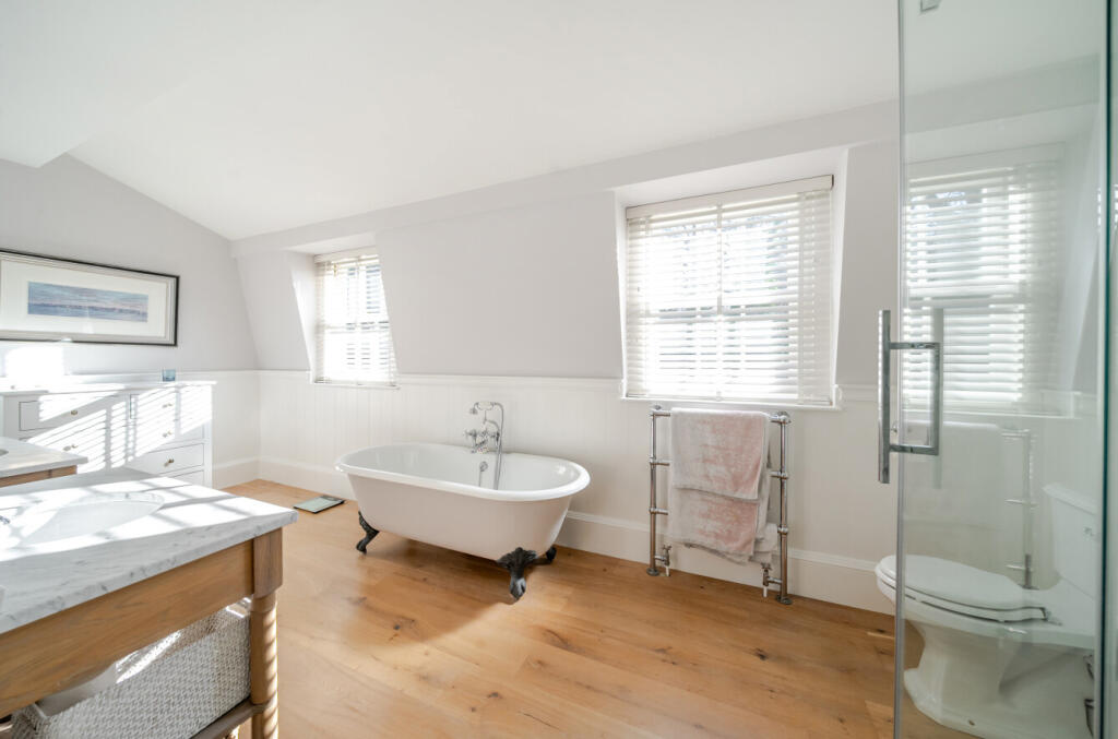 Additional image 26 of Woodclyffe Drive, Chislehurst, Kent, BR7