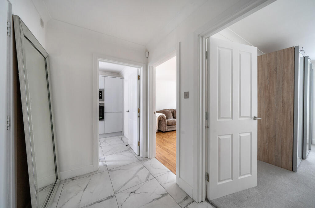 Additional image 4 of Denbridge Road, Bromley, BR1