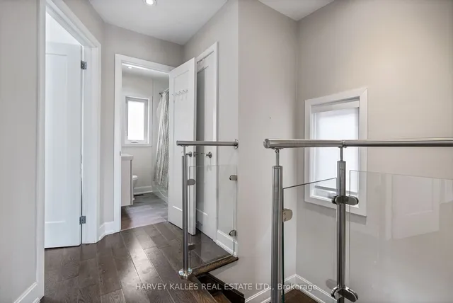 Additional image 31 of 82 Hertle Ave