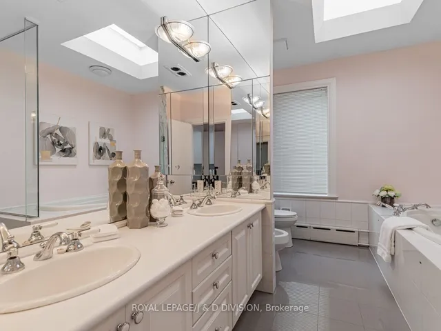 Additional image 15 of 12 McMaster Ave