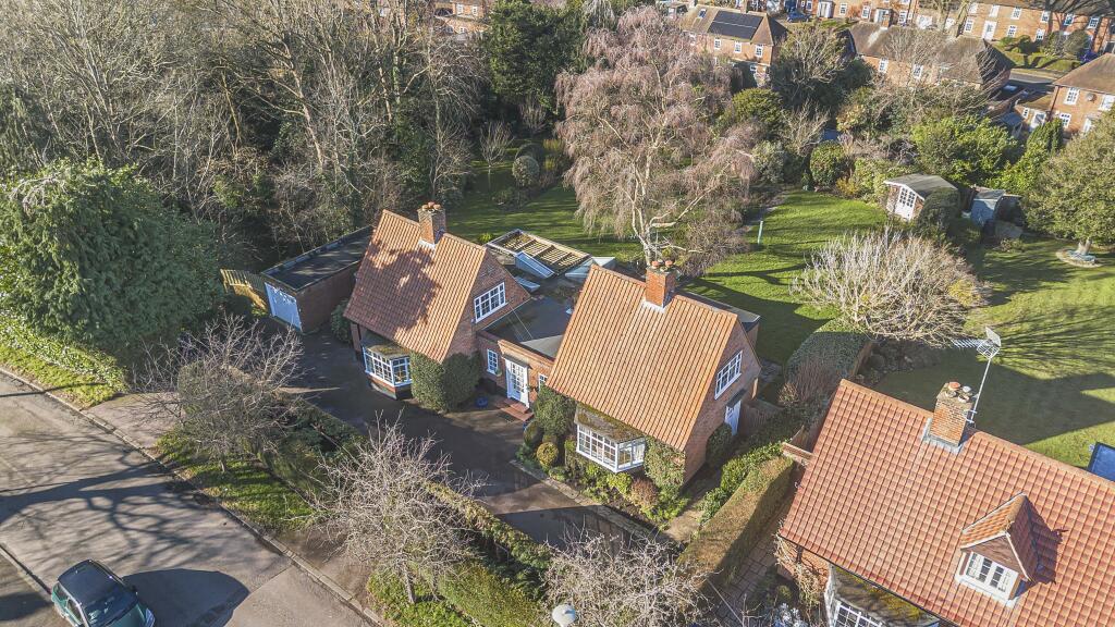 Additional image 28 of Elm Gardens, Welwyn Garden City, Hertfordshire, AL8