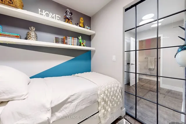 Additional image 16 of 6 Pirandello St Unit TH10