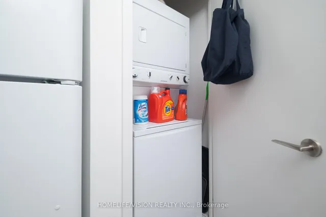 Additional image 40 of 121 MCMAHON Dr Unit 2802