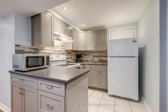 Additional image 19 of 274 Sixteen Mile Dr