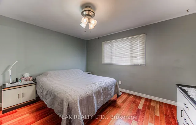 Additional image 18 of 93 Uxbridge Cres