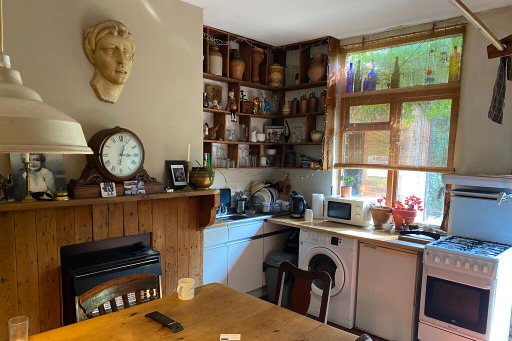 Additional image 5 of 21 Yew Tree Road, Five Ways, Birmingham, B15 2LX