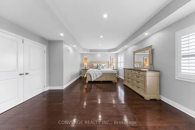 Additional image 25 of 9 Islington Dr