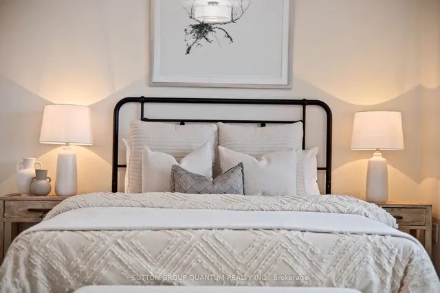 Additional image 30 of 94 Suitor Crt