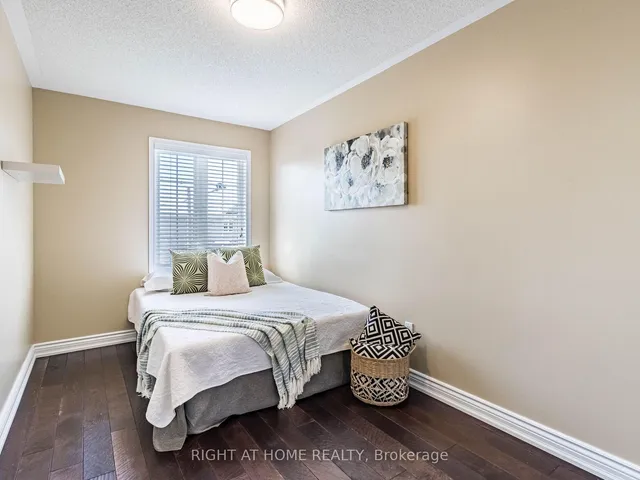 Additional image 36 of 1811 Creek Way