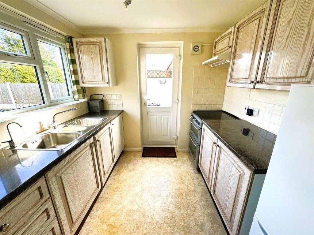 Additional image 3 of Derwent Drive, Crofton