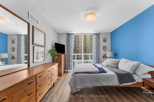 Additional image 6 of 17 Michael Power Pl Unit 413