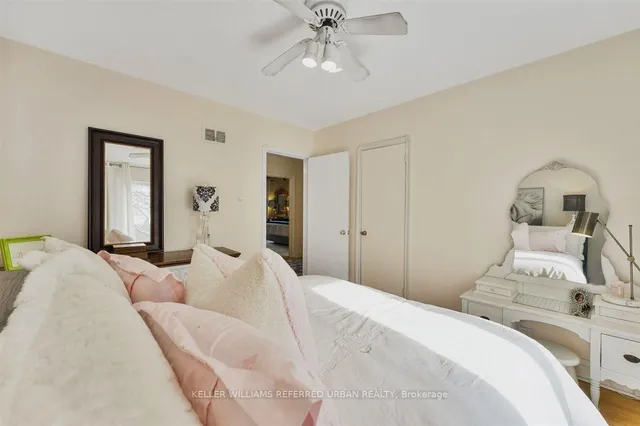 Additional image 22 of 225 Glendora Ave