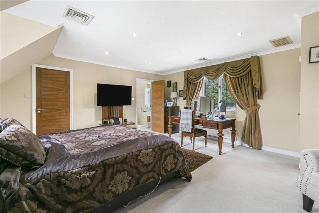 Additional image 4 of Old Parkbury Lane, Colney Street, St. Albans, AL2