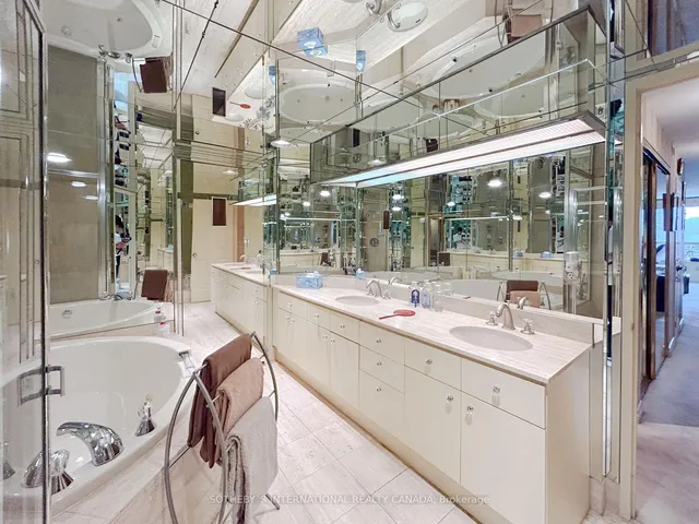 Additional image 30 of 130 Carlton St Unit 906