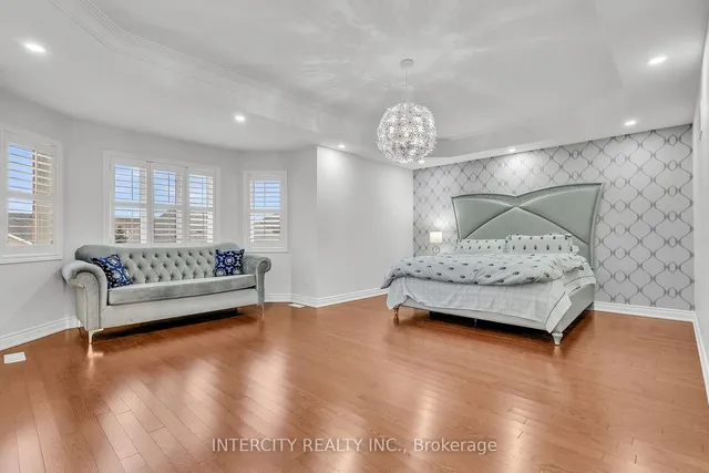 Additional image 22 of 22 Pasadena Ave