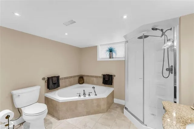 Additional image 25 of 483 Walnut Cres