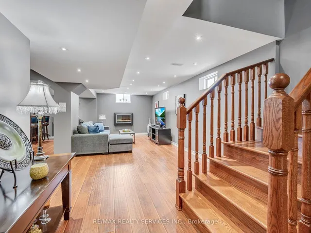 Additional image 38 of 11 Ansbury Dr