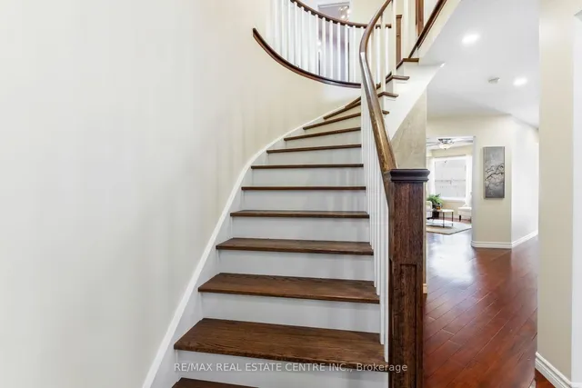 Additional image 23 of 112 Ravenscliffe Crt