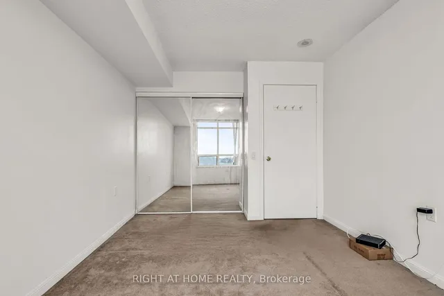 Additional image 22 of 650 Lawrence Ave Unit 522