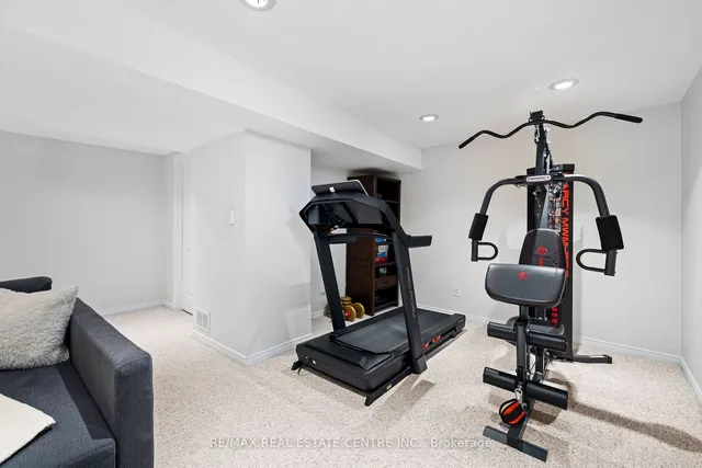 Additional image 35 of 2112 Berwick Dr