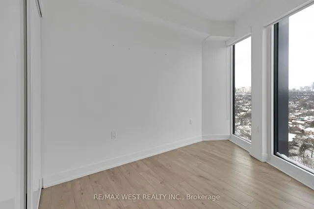 Additional image 19 of 575 Bloor St Unit 2102