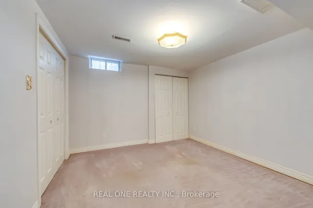 Additional image 36 of 566 Blenheim Cres
