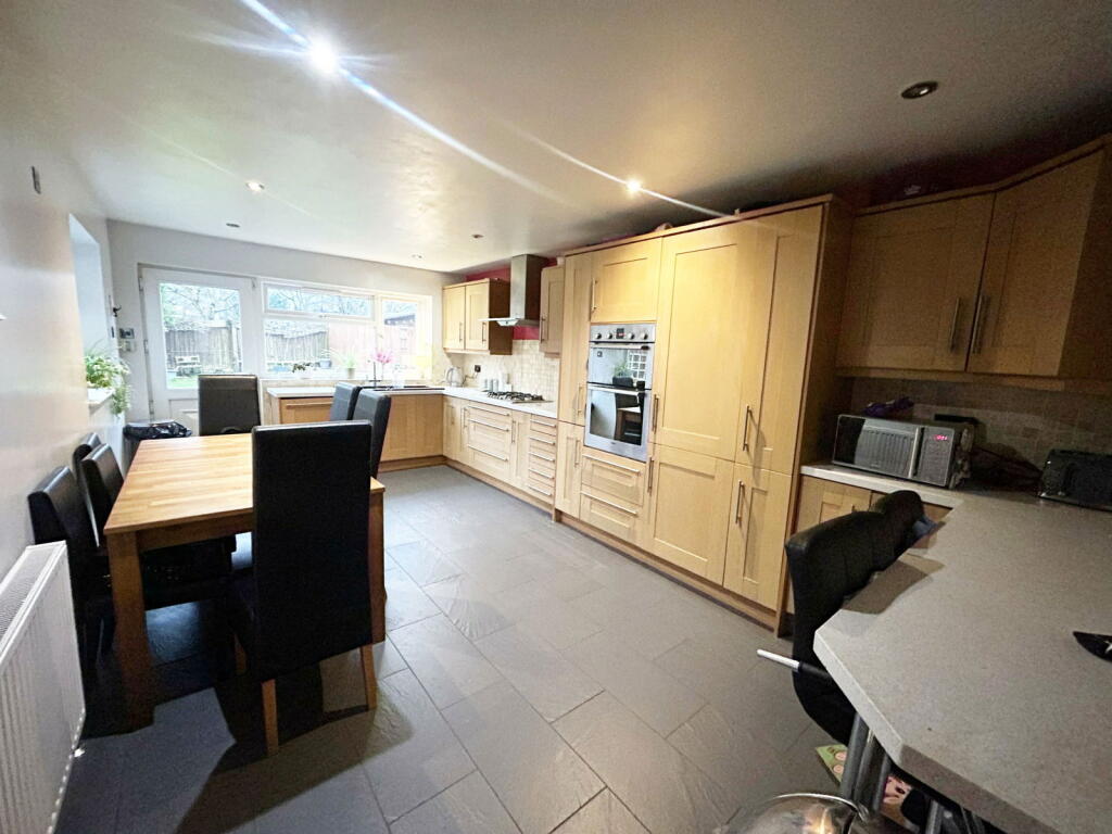 Additional image 3 of Pear Tree Crescent, Shirley