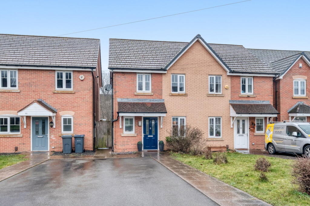 Thelbridge Road, Longbridge, Birmingham, B31 4NE