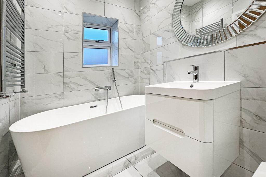 Additional image 11 of Spring Lane, Hockley Heath, B94