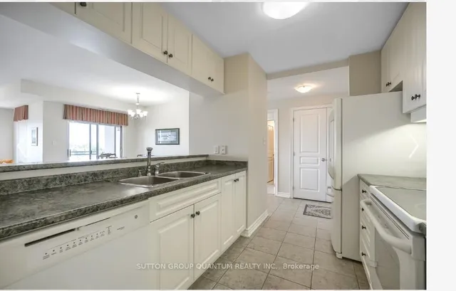 Additional image 7 of 5070 Fairview St Unit 506