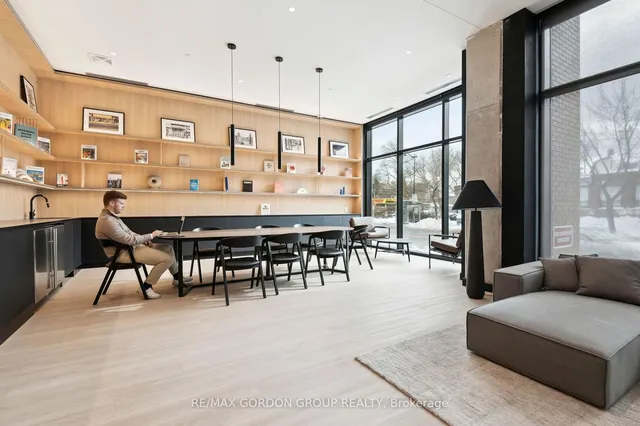 Additional image 7 of 2720 Dundas St Unit 423