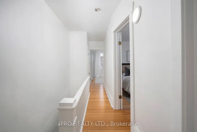 Additional image 26 of 43 Torrens Ave