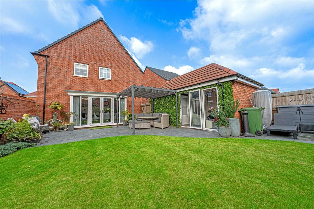 Additional image 28 of Collins Grove, Tamworth, Staffordshire, B78