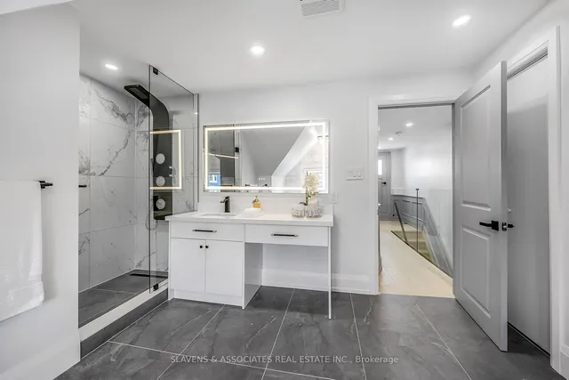 Additional image 25 of 89 Concord Ave