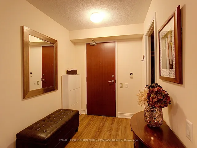 Additional image 2 of 2181 Yonge St Unit 2109