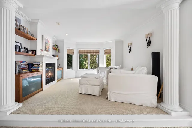 Additional image 13 of 88 Yonge Blvd