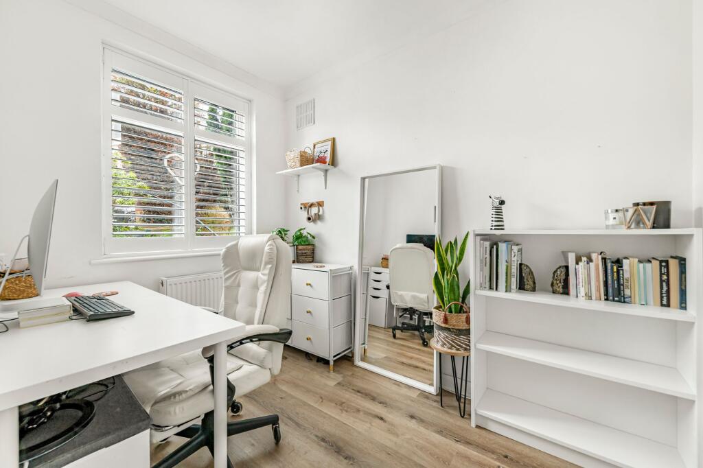 Additional image 10 of Mount Court, West Wickham, BR4