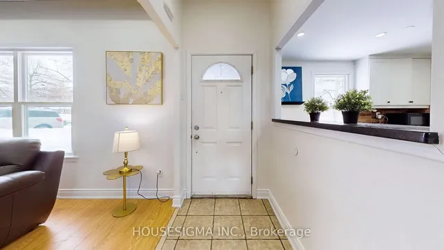 Additional image 4 of 65 Reigate Ave