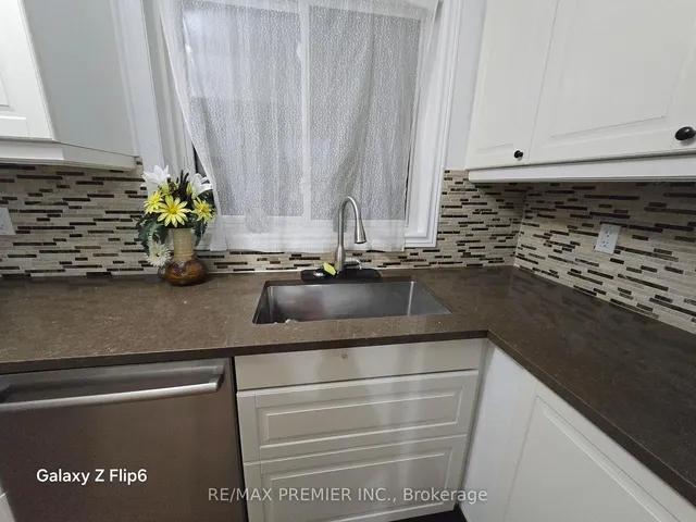 Additional image 10 of 16 Tampa Terr