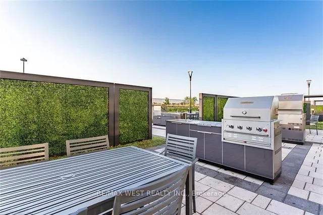 Additional image 25 of 2093 Fairview St Unit 610