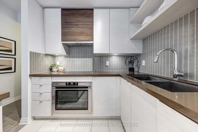 Additional image 6 of 59 Annie Craig Dr Unit 1005