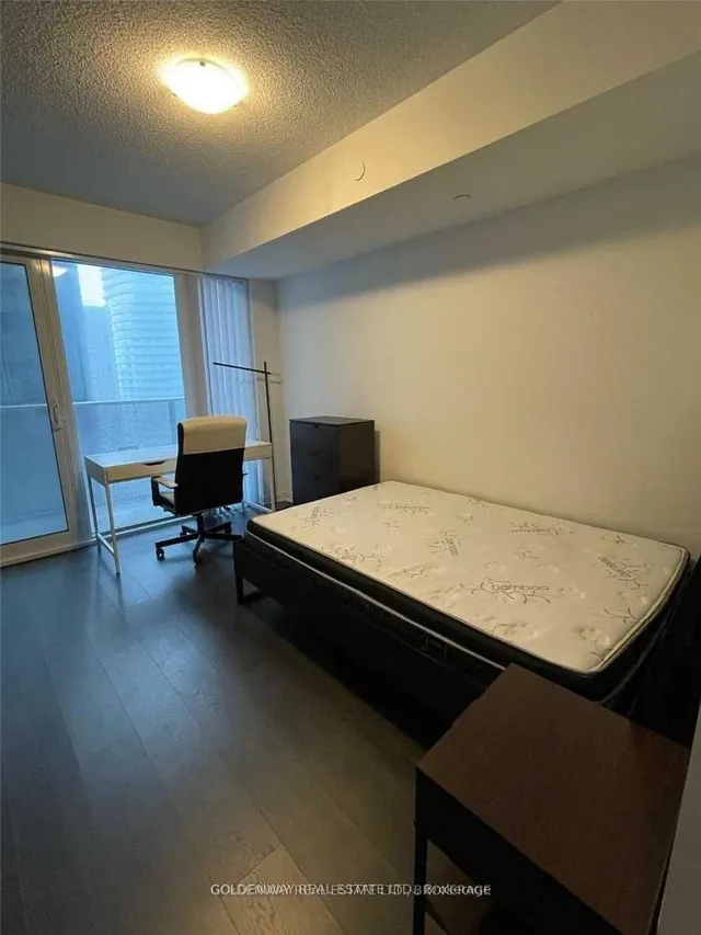 Additional image 10 of 100 Harbour St Unit 2211