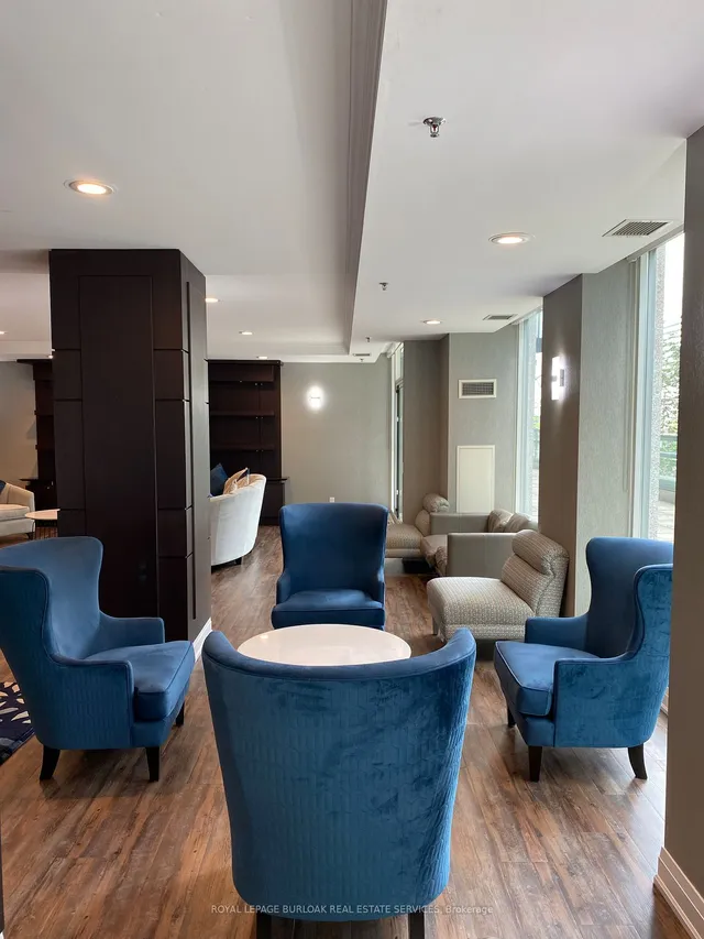 Additional image 39 of 30 Grand Trunk Cres Unit 709